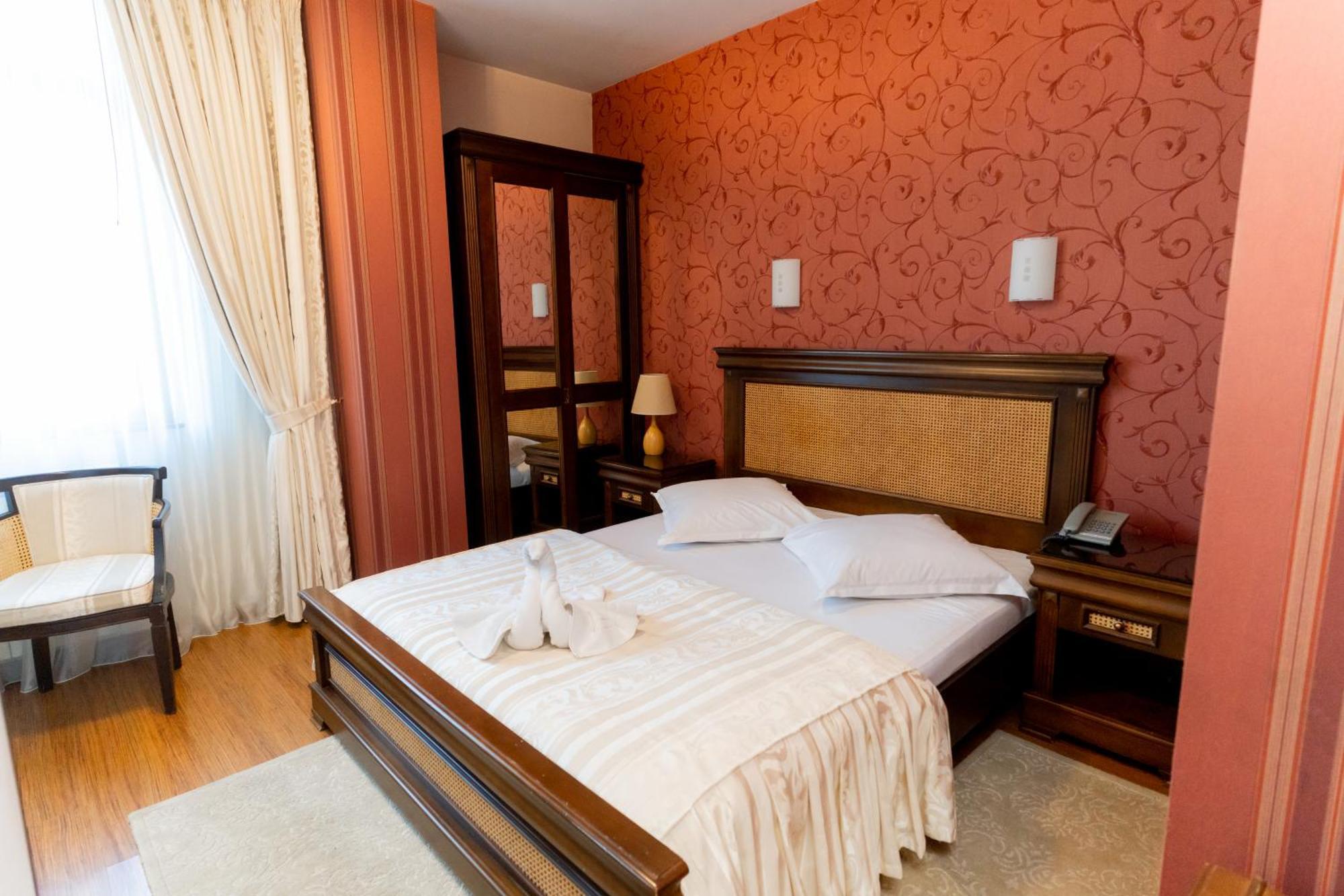 Acapulco Hotel Πλοέστι Εξωτερικό φωτογραφία