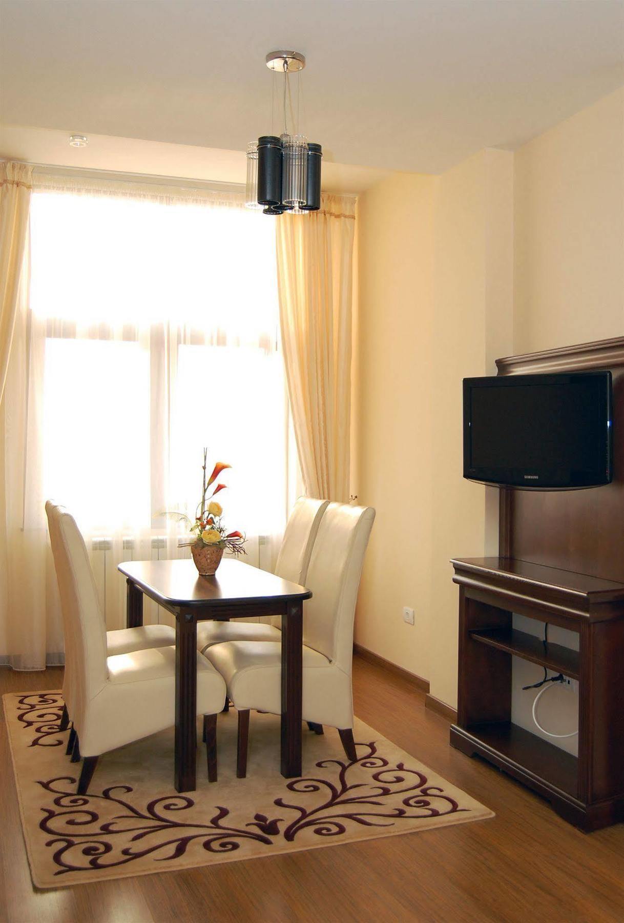 Acapulco Hotel Πλοέστι Εξωτερικό φωτογραφία